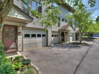 152 Seabreeze Ln, Bristol, RI, 02809