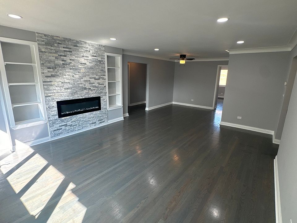 1st image of 4900 Enfield Ave APT 2W