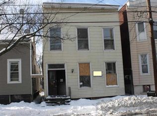 563 3rd St, Albany, NY 12206