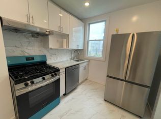 34-17 34th St #1, Astoria, NY 11106