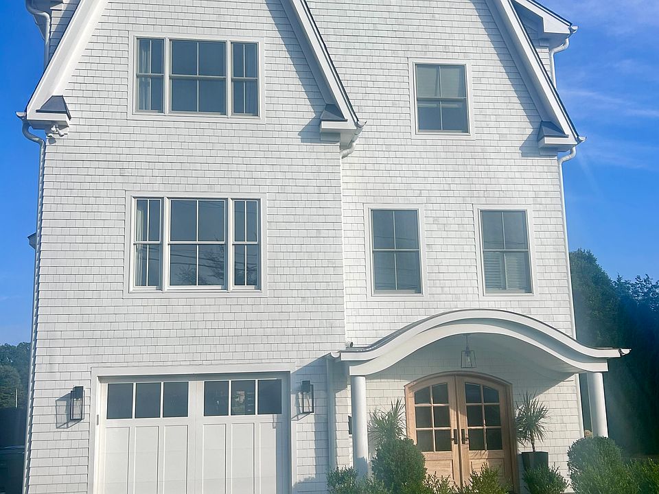1st image of 36 Bay Edge Ct