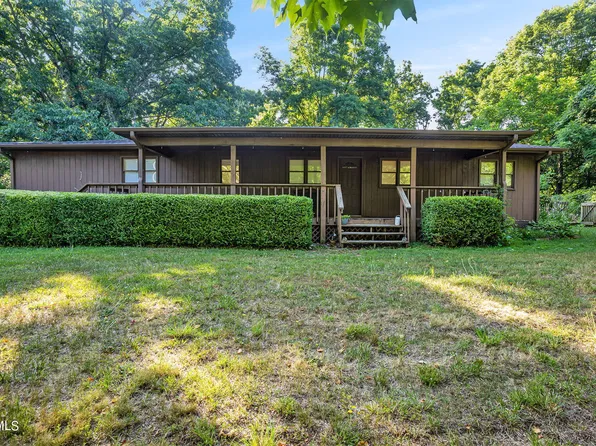 680 Springdale Dr, Bristol, TN 37620