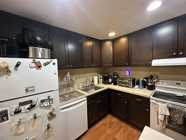 7 Rockford Rd #J5J5 — Photo 7