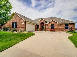 525 Branchwood Dr, Midlothian, TX 76065