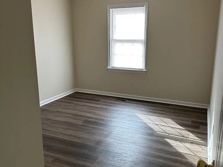 1119 Grovemont Dr #J6 — Photo 17