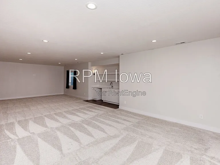 5901 NE Sherman Dr — Photo 20