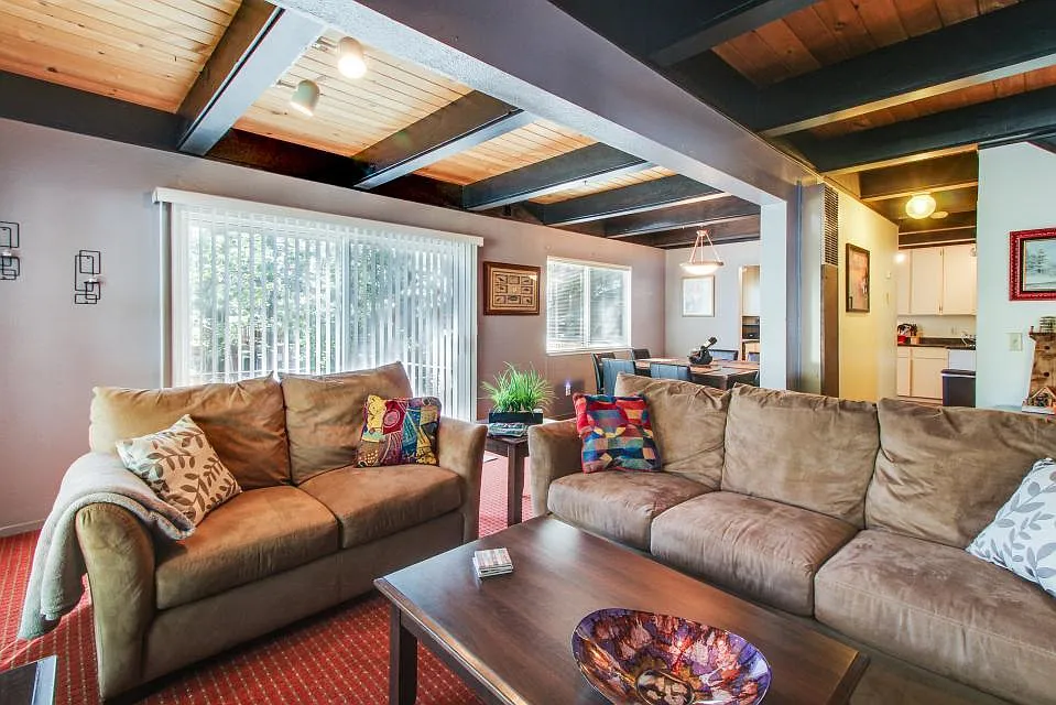 2522 Copper Way — Photo 3