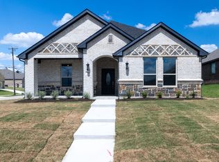 701 Hackamore St, White Settlement, TX 76108