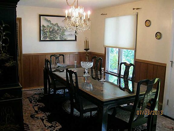 4th image of 24 Alderbrook Dr