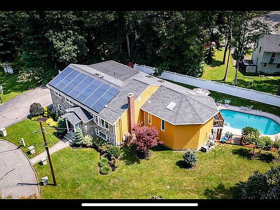 5th image of 26 Crowley Dr