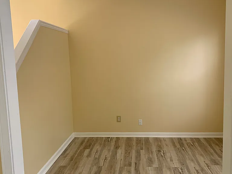 382 Silverthorn Dr NW — Photo 11