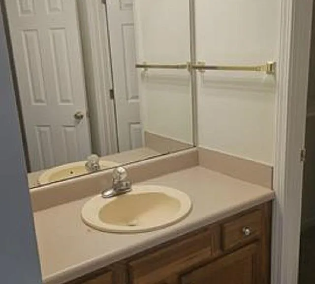 120 Chadwyck Cir — Photo 8