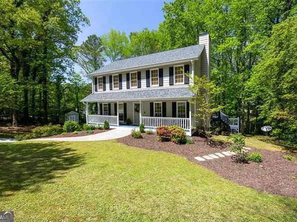 6005 Cherecobb Ln, Woodstock, GA 30188