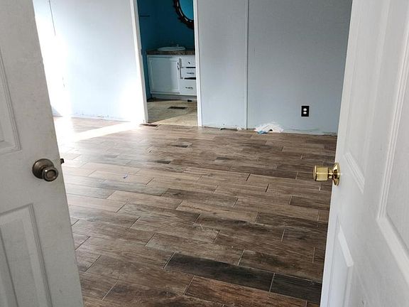 5th image of 1244 N Erie Ave #364