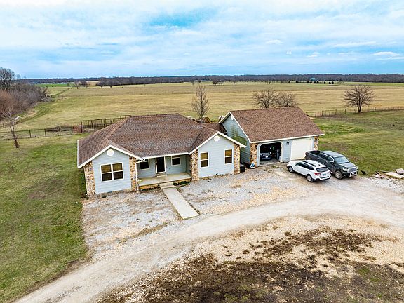 4th image of 14085 Wallaby Road