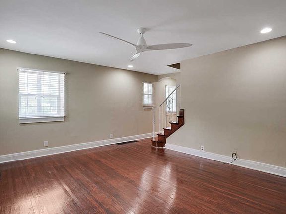2nd image of 1873 Franklin Park S #1873
