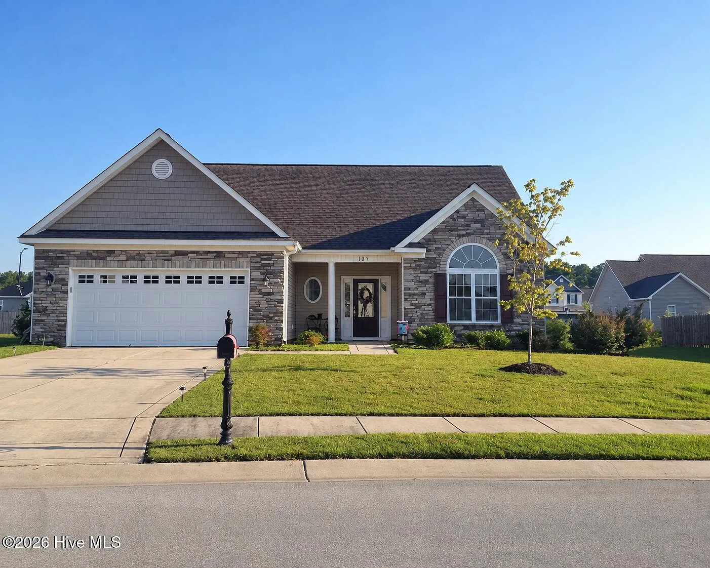 3 bed, 2.0 bath, $1,850 — Photo 1