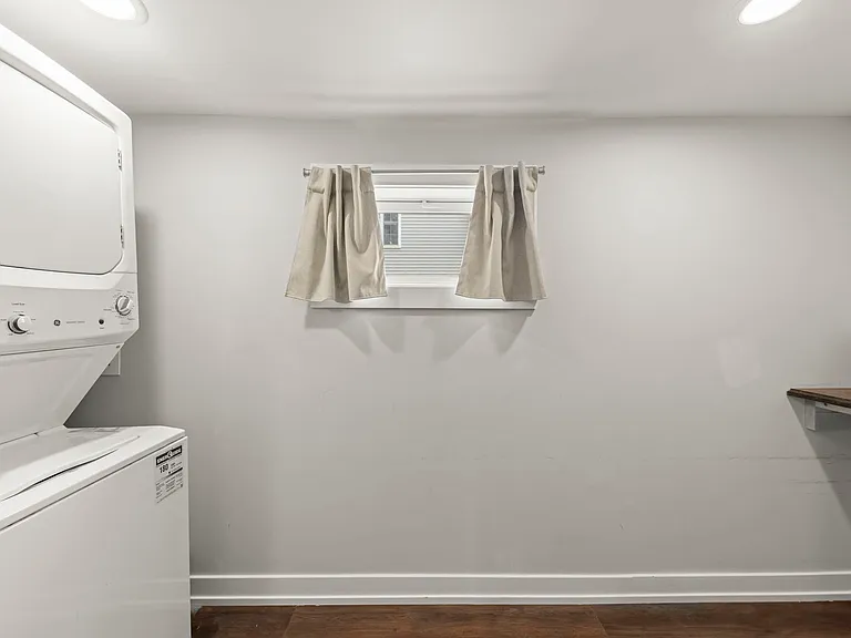 118 N President St — Photo 35