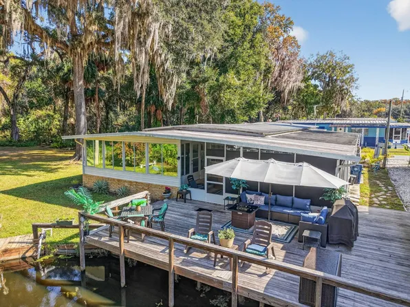 162 Tara Dr, Tavares, FL 32778