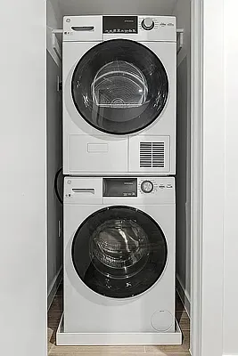 Laundry, photo 1