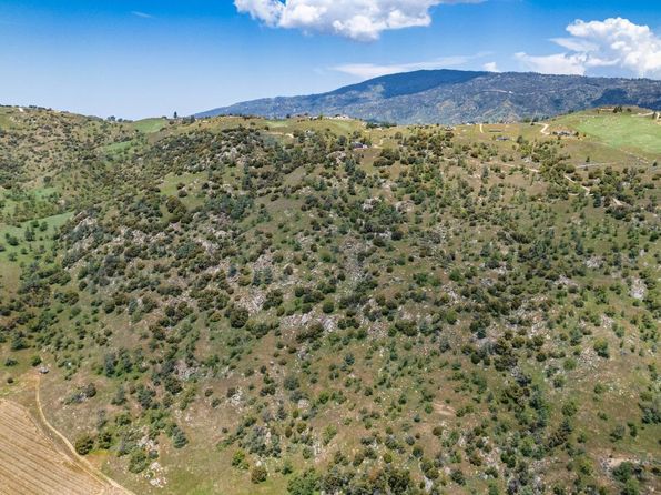 26929 Trotter Dr, Tehachapi, CA 93561