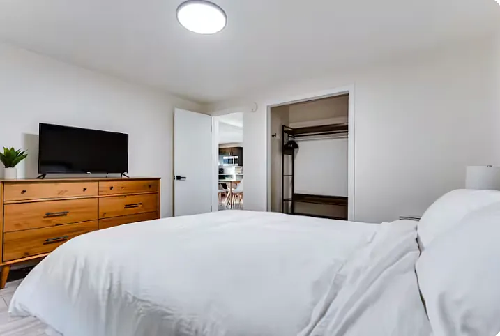 2550 Chula Vista Blvd #2 — Photo 8