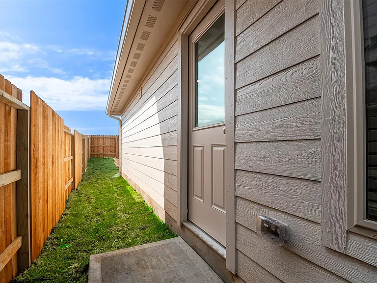 1508 Las Cuevas Dr — Photo 23
