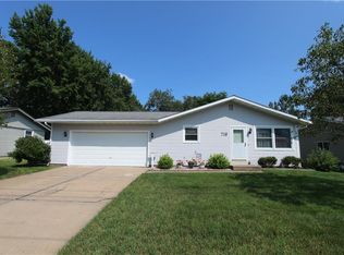 719 S Willson Dr, Altoona, WI 54720