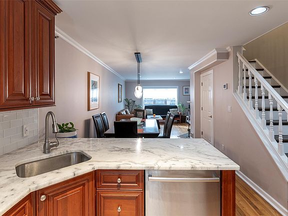 5th image of 50 N Broadway #17