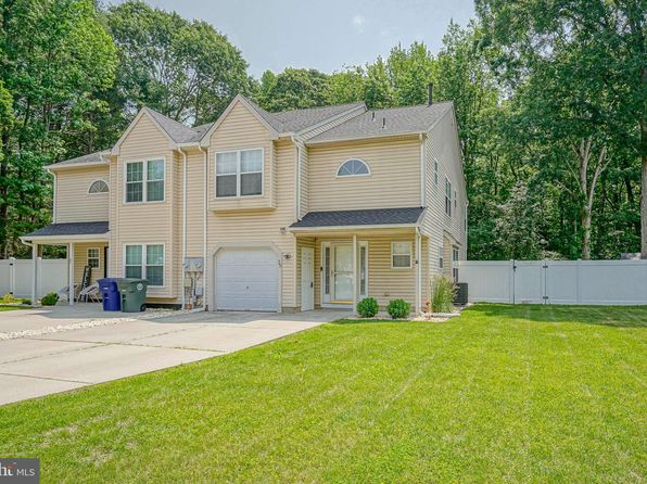39 Mecouch Dr