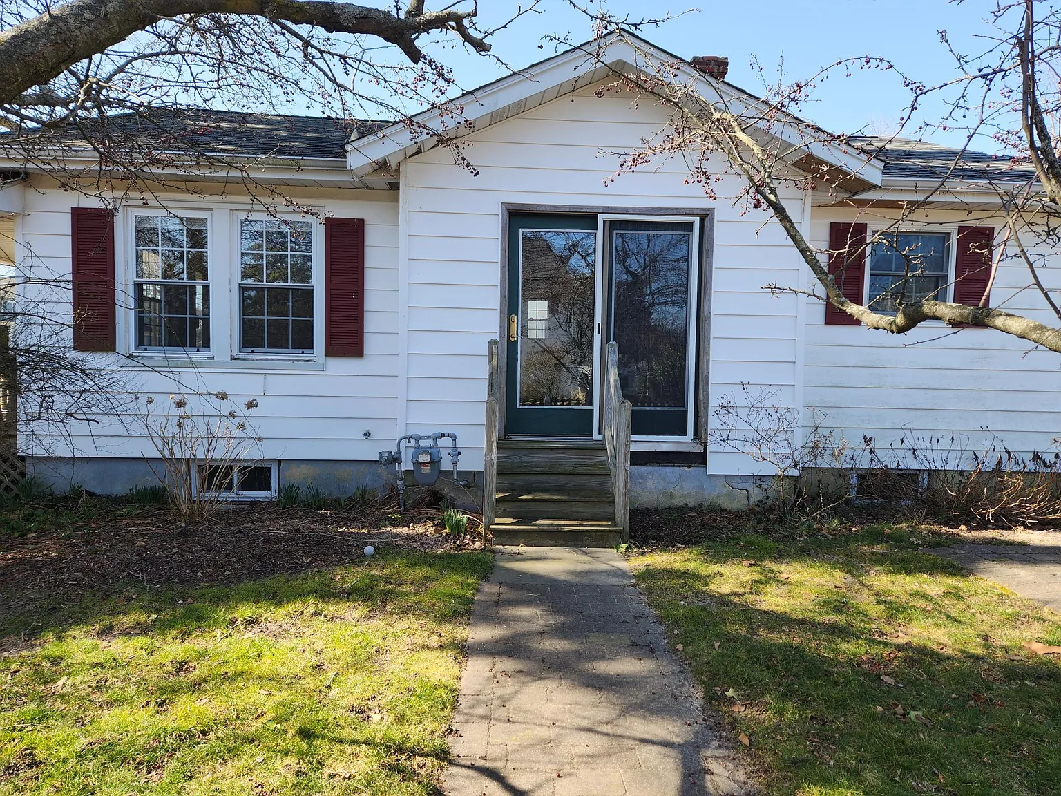 910 Wall Rd — Photo 2