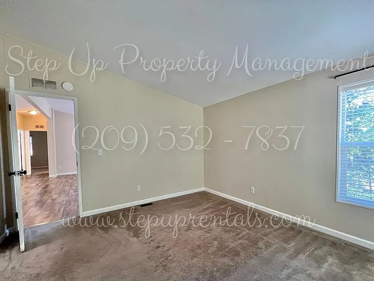 23495 Kreitzer Way — Photo 21