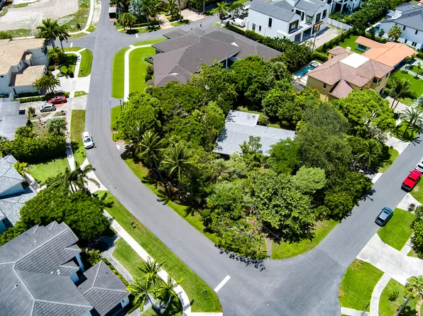 399 NE 8th Street, Boca Raton, FL 33432