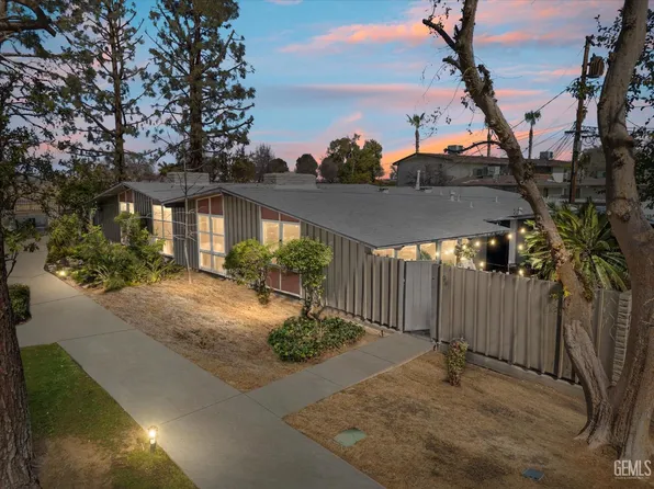 941 Panorama Dr, Bakersfield, CA 93305