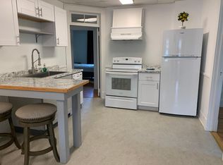 9 Old Town Way #B, Lenox Dale, MA 01242