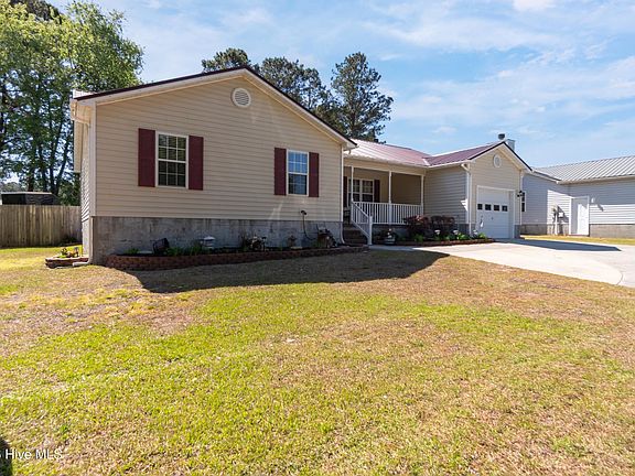 2nd image of 623 Queens Creek Road