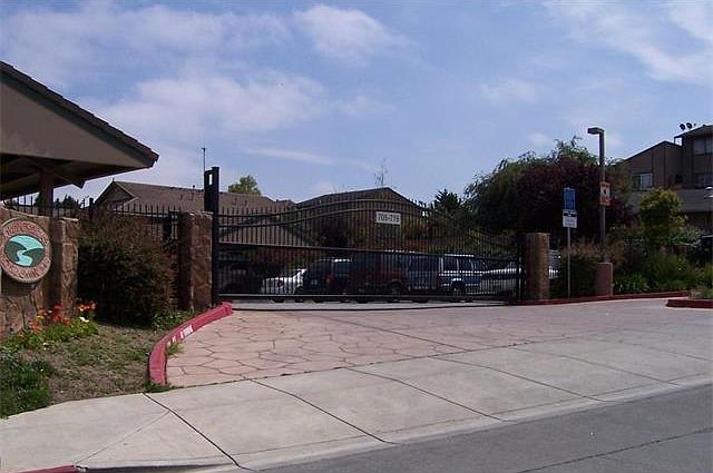 2nd image of 711 Garner Ave Unit 202