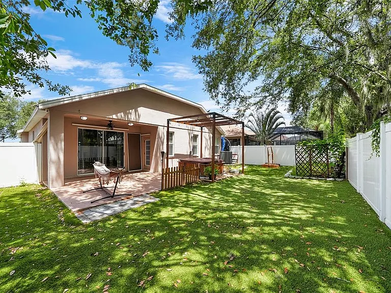13804 Sigler St — Photo 29
