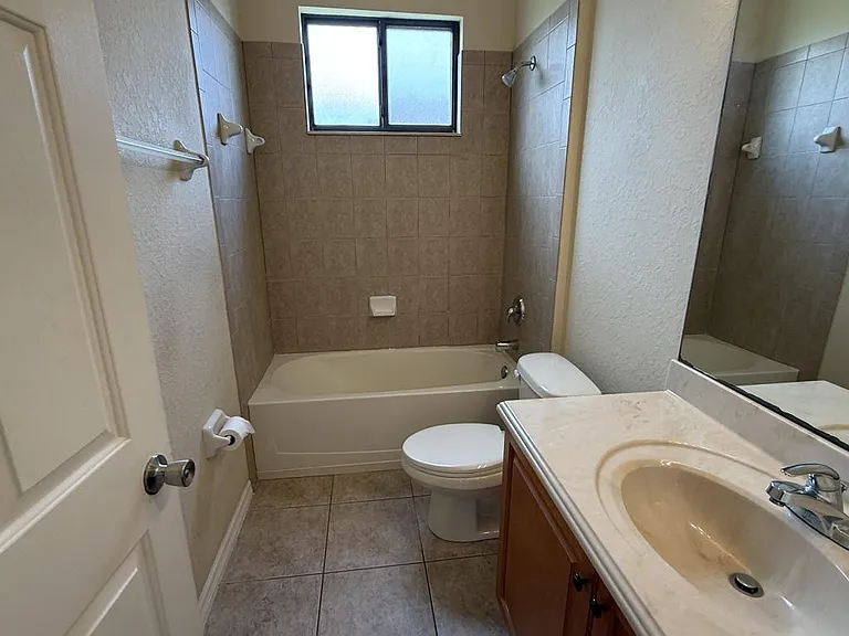 439 Caraway Dr — Photo 8