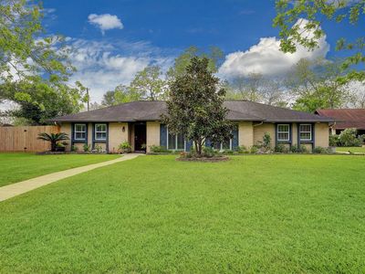 10 Whittier Dr, Friendswood, TX, 77546