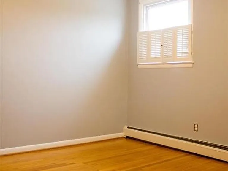 207 Dawson Dr — Photo 12