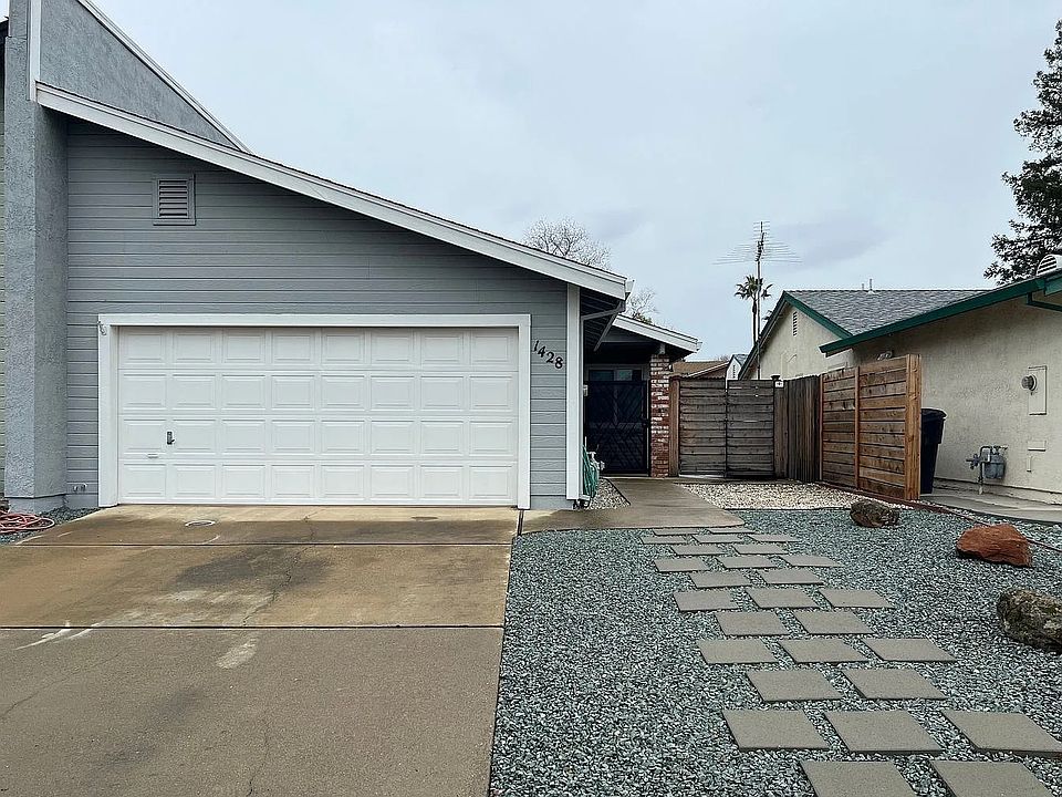 1st image of 1428 Santa Fe Cir