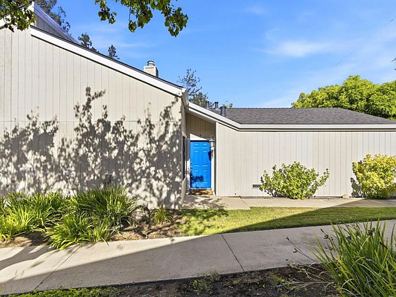4th image of 22674 Silver Oak Ct