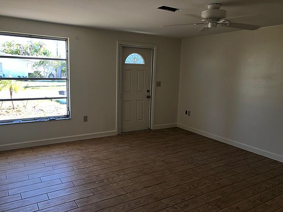 Living room looking out to the driveway
