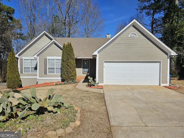 828 Gateshead Ct, Lawrenceville, GA 30043