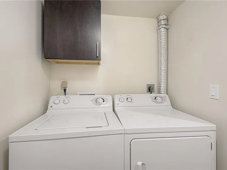 920 Washington St #206 — Photo 7