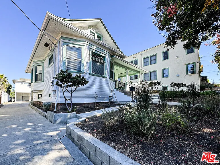 922 W Kensington Rd — Photo 35