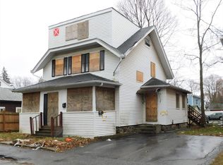28 Vinson St, Worcester, MA 01605