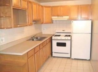 6700 N Sheridan Rd #3, Chicago, IL 60626