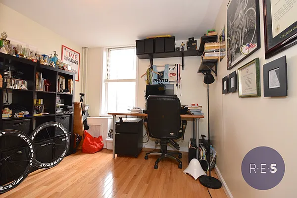 Rented by RES New York | media 10